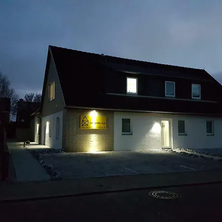 Geele Hus Nr. 3 *