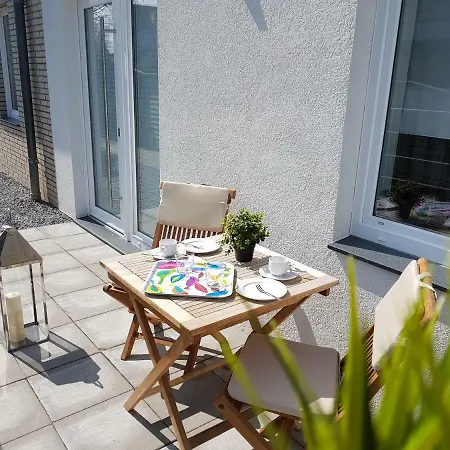 Geele Hus Nr. 3 *